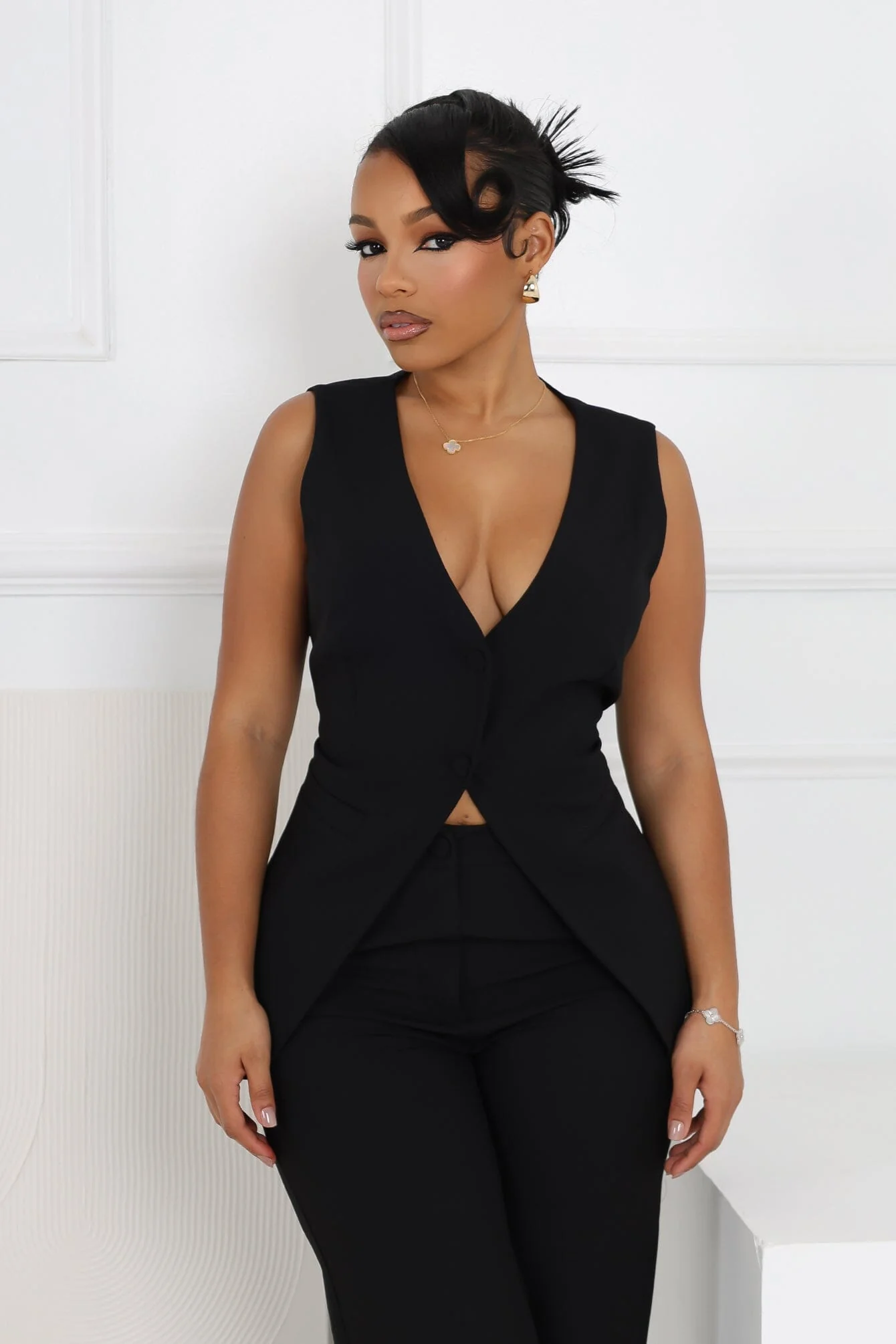 Amilia Woven Tailored Vest Top - Image 2