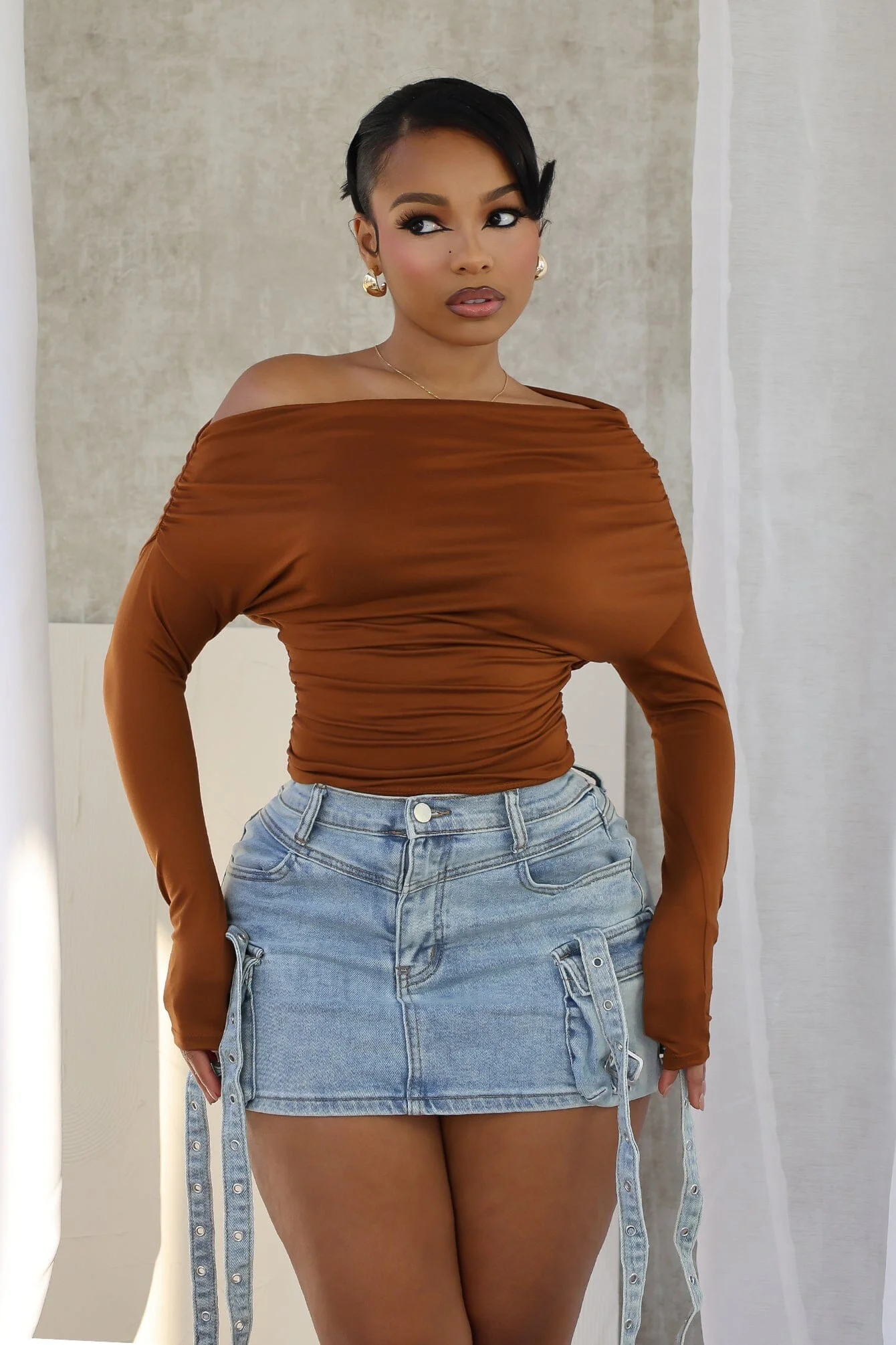 Angelina Off Shoulder Ruched Top - Image 2