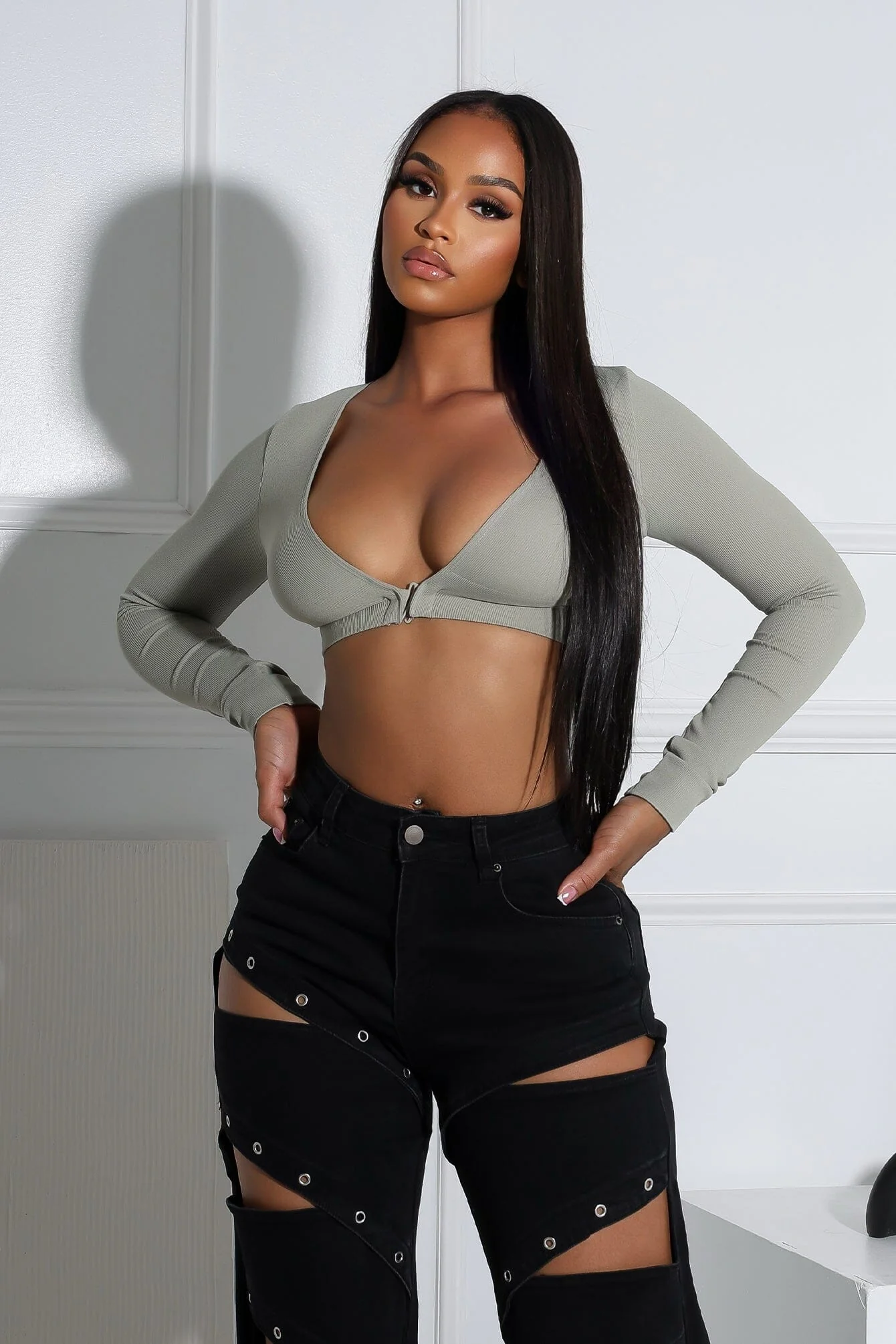 Clean V Neck Long Sleeve Top - Image 3