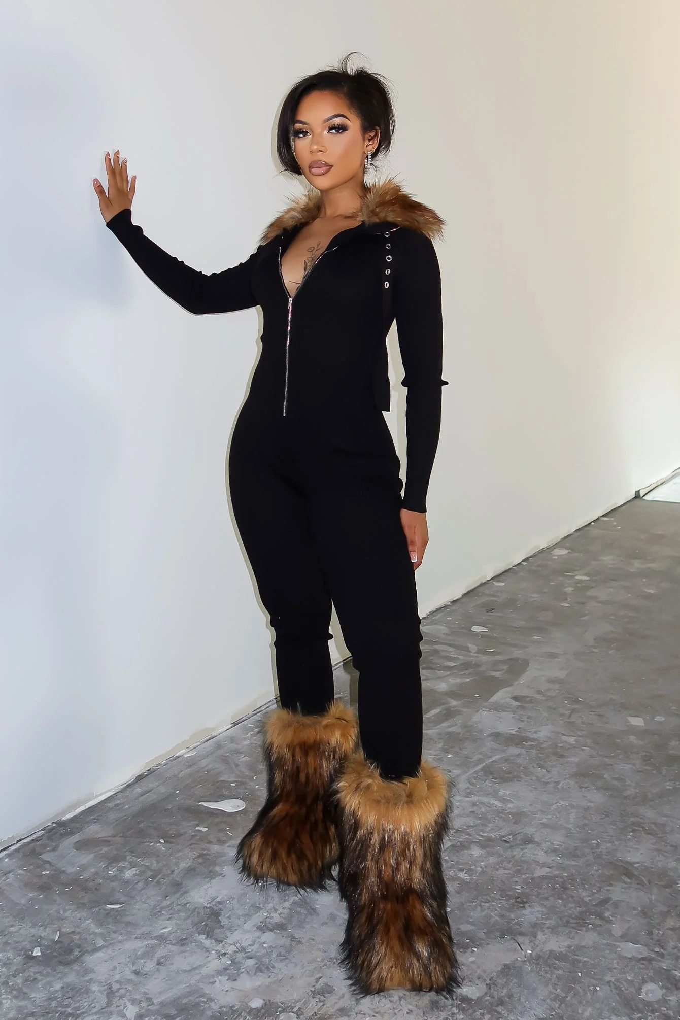 KS Power knit Jumpsuit With Fur Collar - Image 4