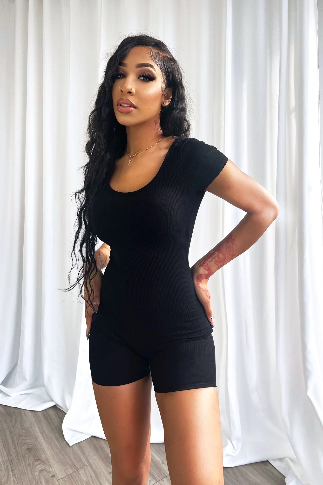 Zoe Short Sleeve Basic Ribbed Romper - Image 3