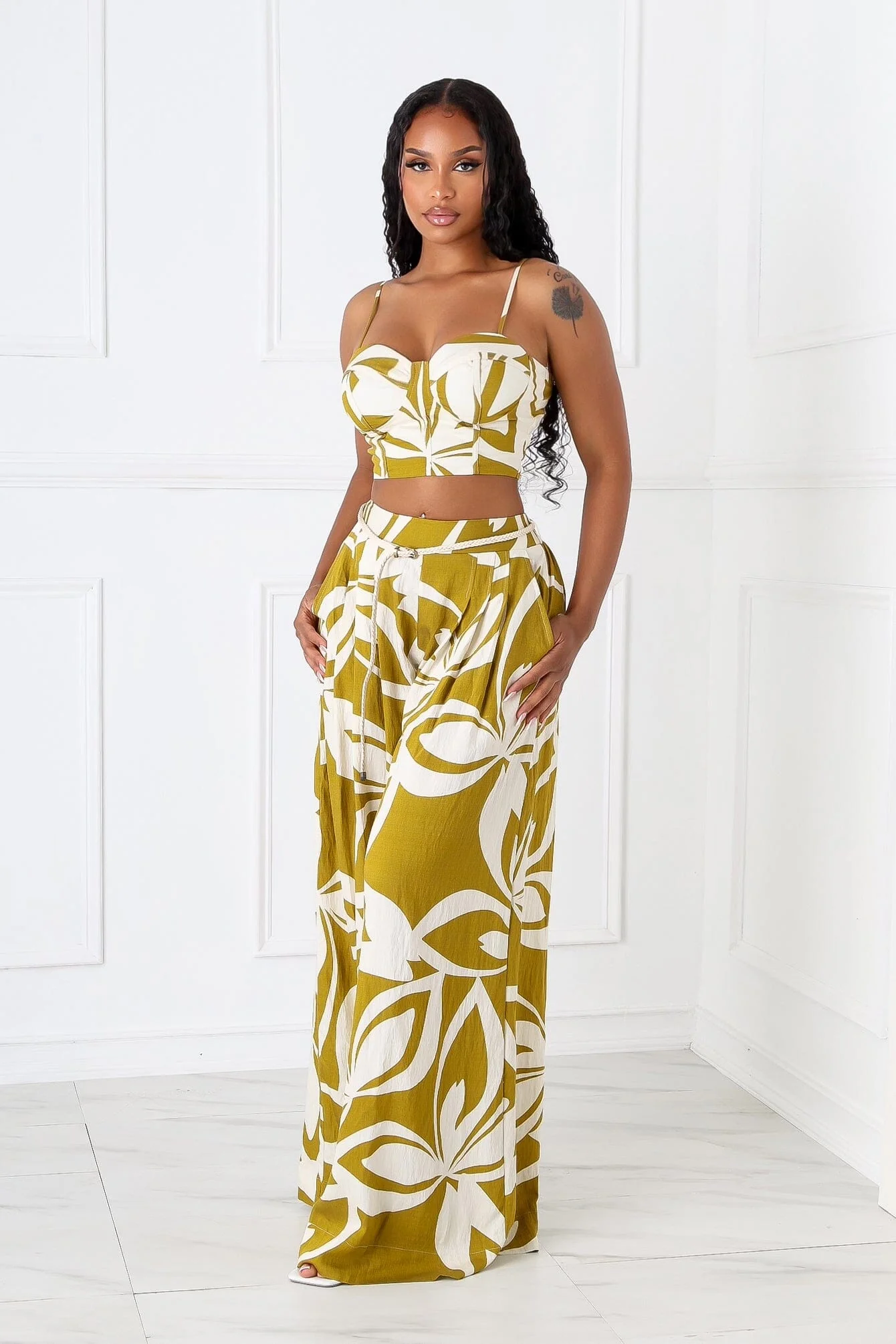 Tumon Printed Crop Top & Pants SET
