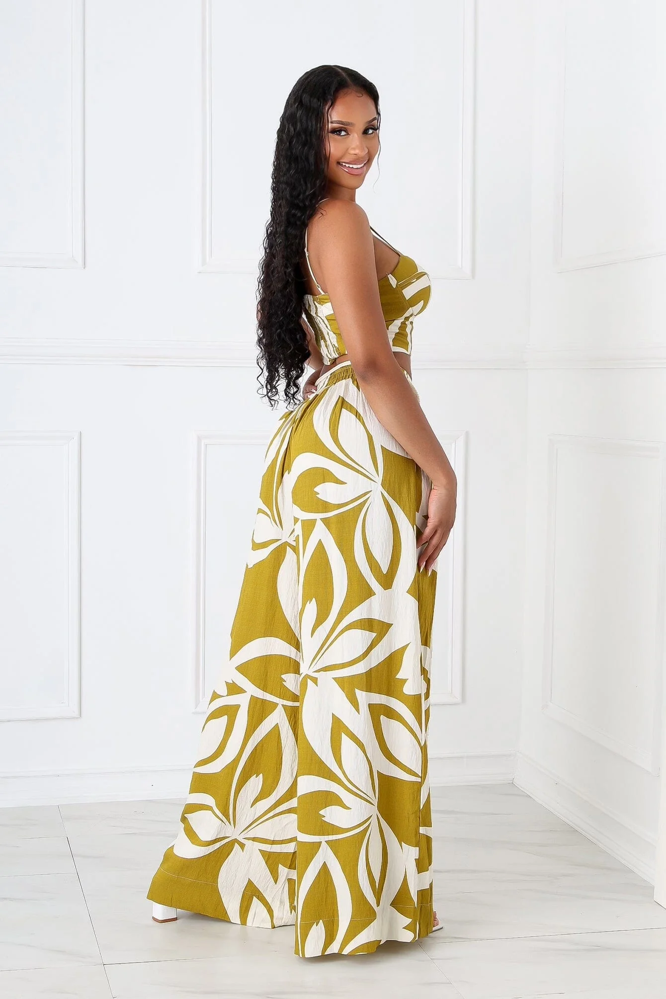 Tumon Printed Crop Top & Pants SET - Image 2