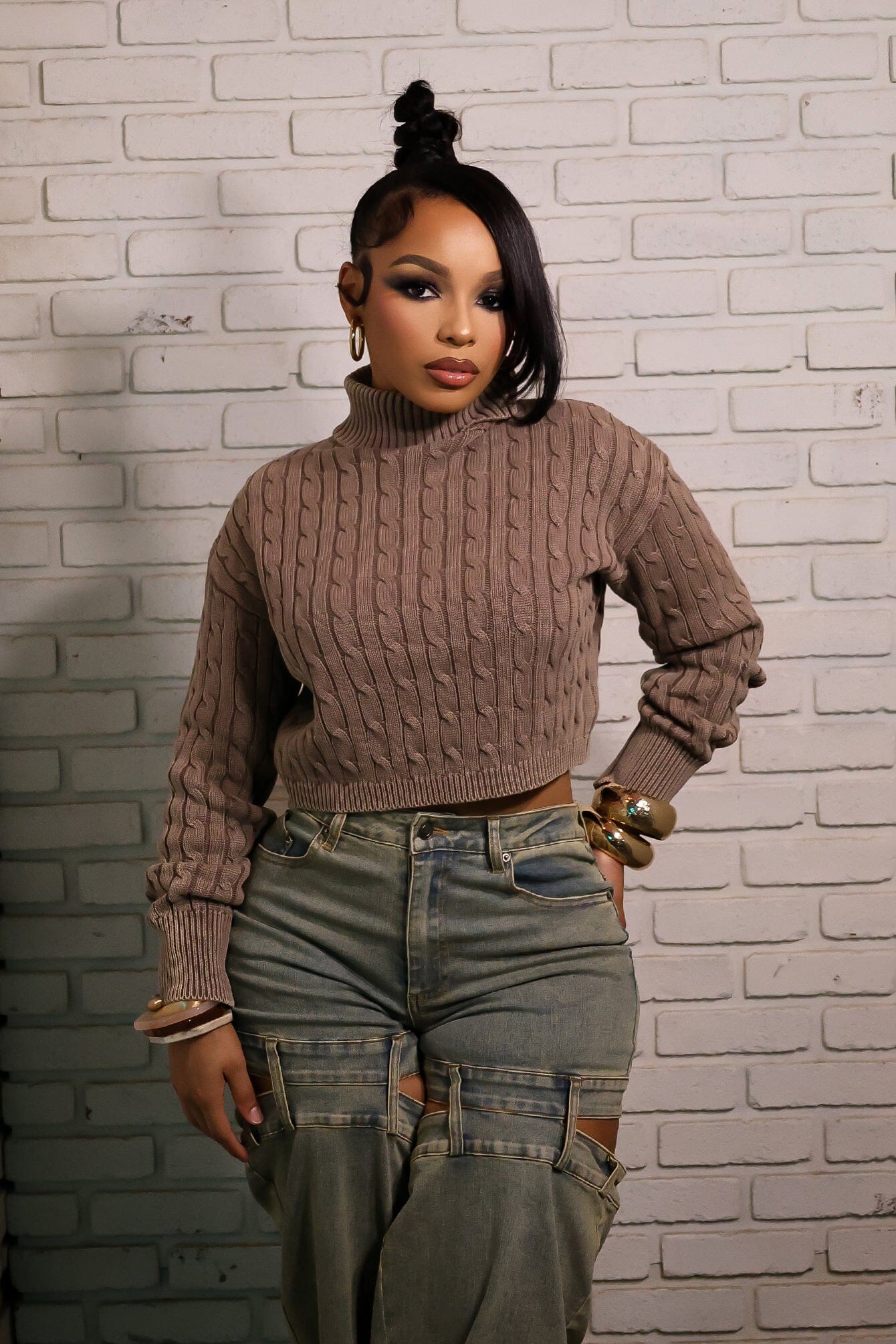Vittoria Turtle Neck Cable Knit Sweater - Image 2